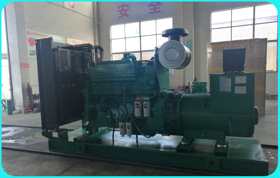 280KW重庆康明斯系列柴油发电机组成功发货至天津